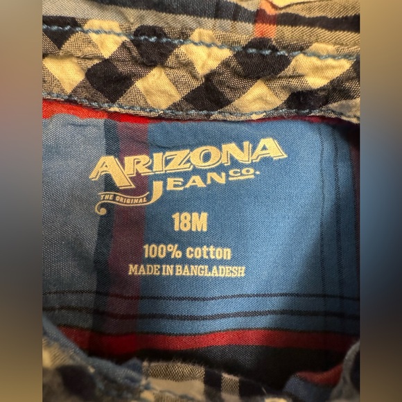 Lot Of 4 Boys Button Down Collar Long Sleeve Shirts Size 18M And 2T - Picture 2 of 7